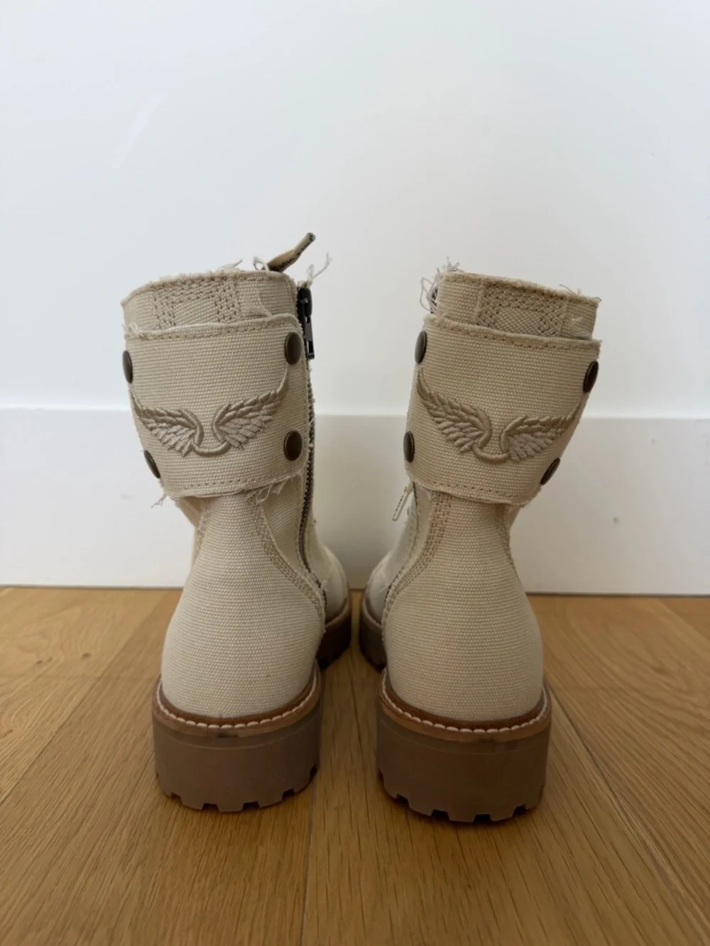 New Zadig & Voltaire Beige Canvas Lace-Up Combat Boots with Branded Laces - Picture 4 of 6